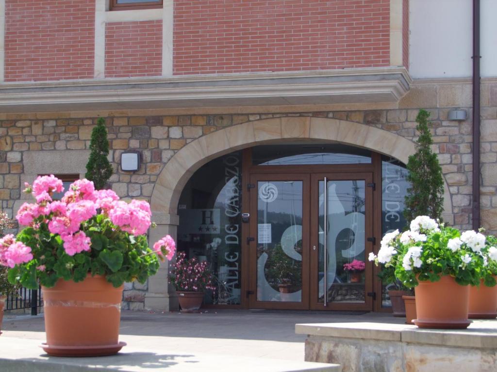 Hotel Valle De Cabezón